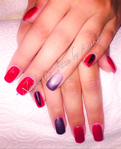 Red &amp; Thermo Black &amp; Silver Nails