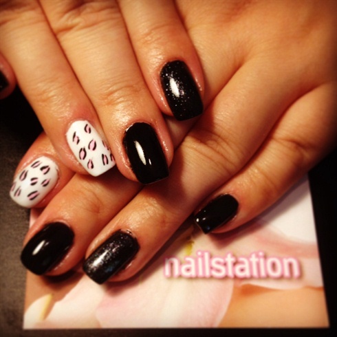 My Nails....black And White Animal Print