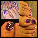 Toes And Dots 