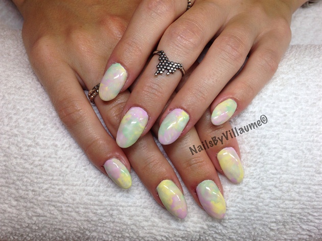 Zap ice cream gel nails with shellac