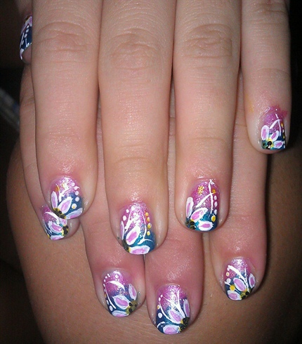 Gorgeous Flower Nails