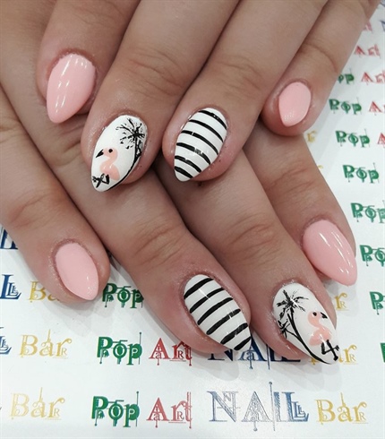Flamingo nails
