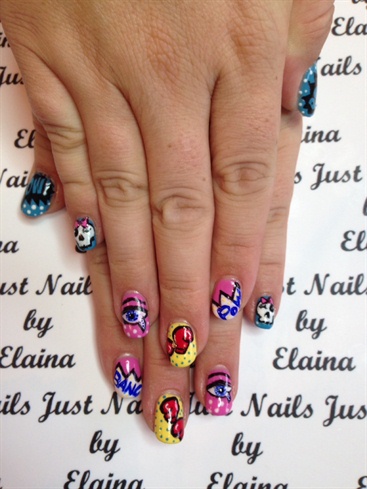 Funky Boxing Nails.