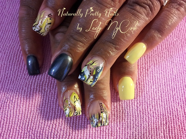 Golden Floral Nail Art Design - wide 8