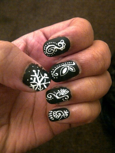 black and white henna style