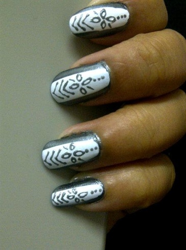 Grey and white lines