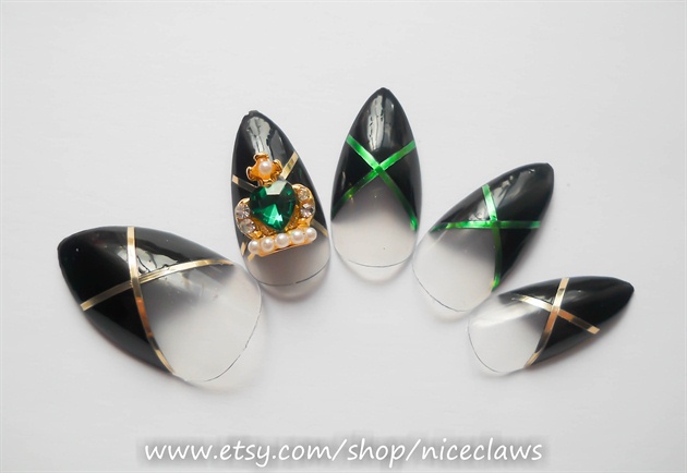 Royal Green Stiletto Nails 3D Crown