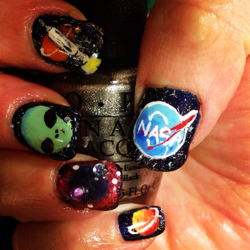 Space Nails 