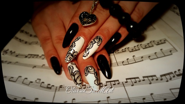 Black white set of naills