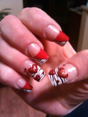 Valentine nails &lt;3