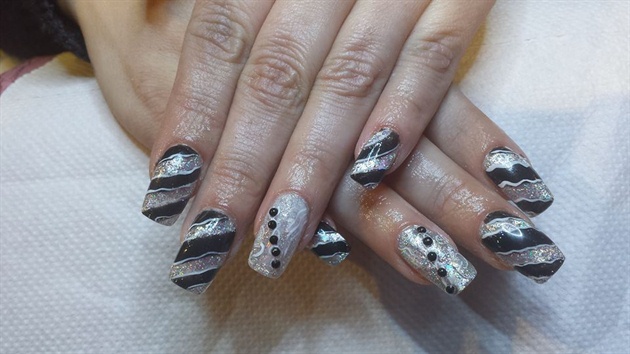 3. Art Gallery Nails - wide 2