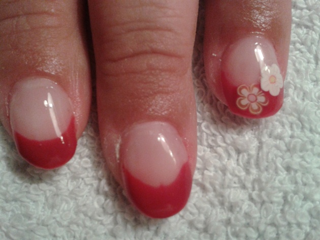 red french tip with flower