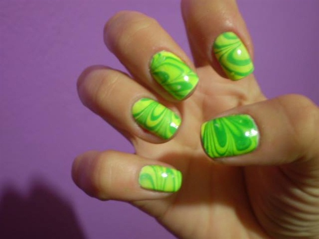 Green #marblenails