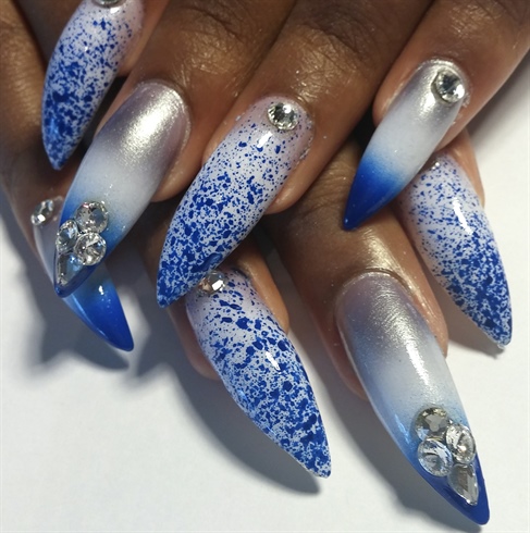 Splatter print nails