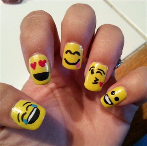 Emoji Nails! 
