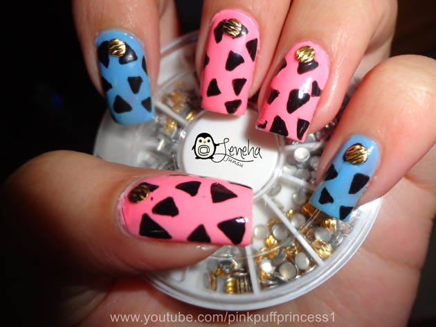 Cute Triangles with Studs Nail Art