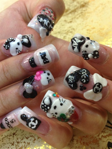 Black & White Hello Kitty w/ Chanel by Pinky