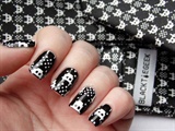Space Invaders style nails