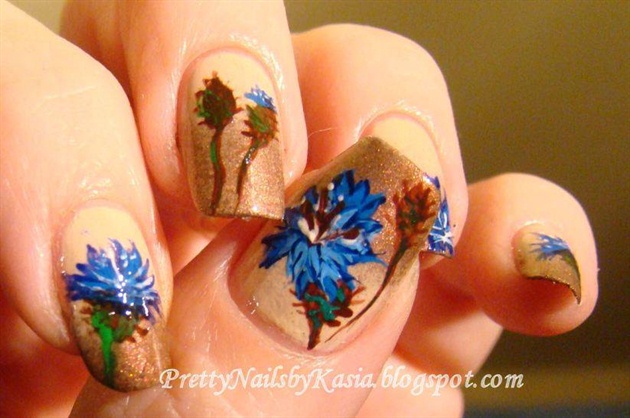 Cornflowers Nails