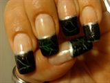 BLACK AND GREEN CRACKLE