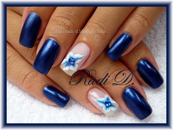 royal blue acrylic nails
