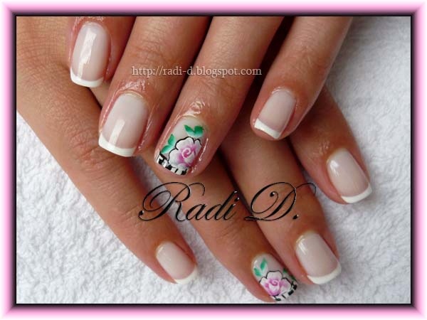 Piano, french and roses