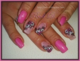 Pink gel polish with flowers