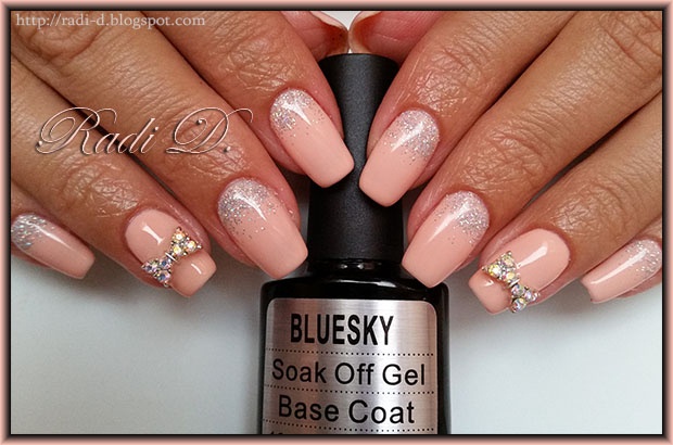 Nude pink gel polish with glitter and 3d