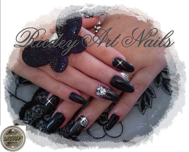 black witch nail art
