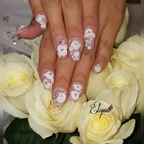 Wedding nails 3d roses