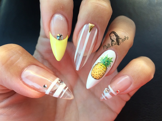 Hand Painted Pineapple x Negative Space