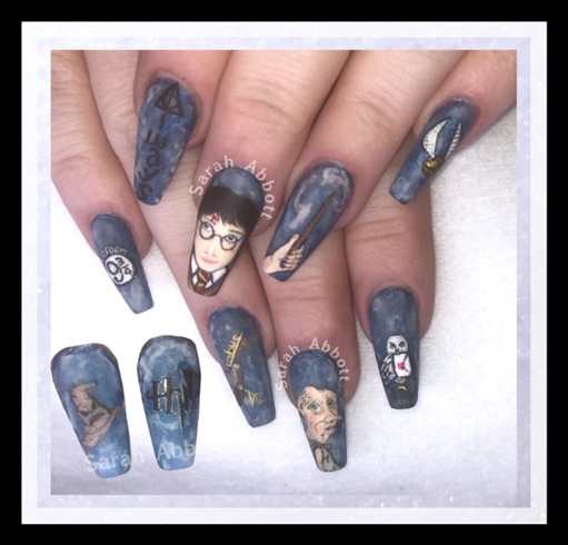 Freehand Harry Potter Nails 