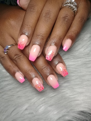 Ombre pink acrylics 
