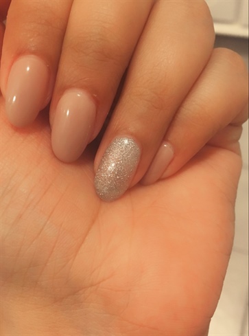  Nude And Glitter