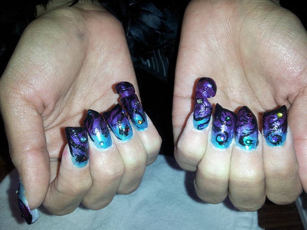 3. Crazy Nail Art Trends Taking Over London - wide 7