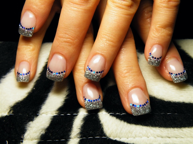 Nail Art with Jewels - wide 1