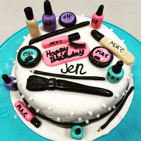 Makeup Birthday Cake 