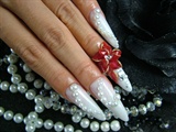 white　nail