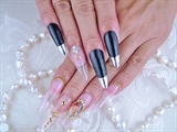 chrome nail French &amp; clear 