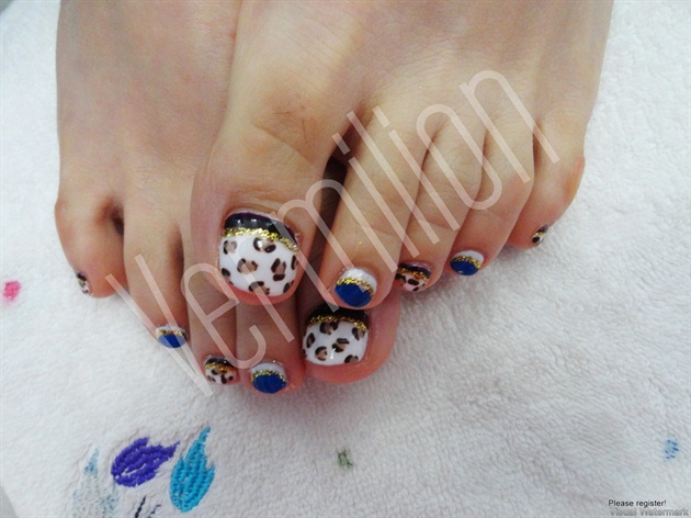 leopard toes