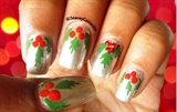 Easy Mistletoe nails