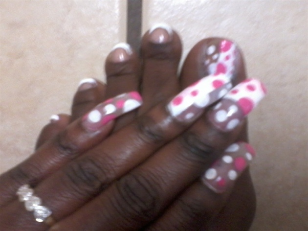 dots in pink &amp; white