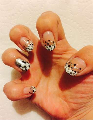 French tips with Dots