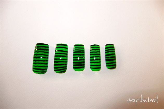 Horizontal print nails