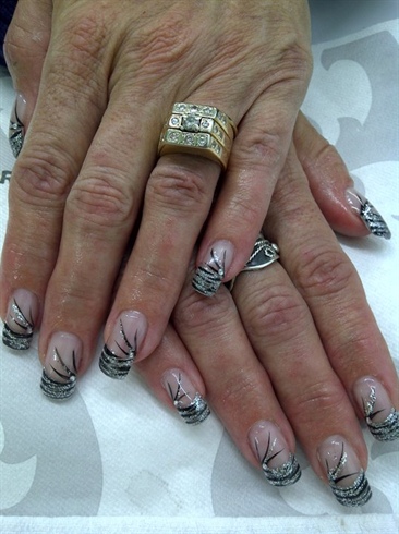 Silver Gel followed with zebra stripes 