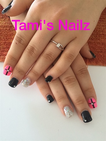 Gel nails black pink silver 