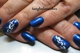 Blue/White Simple Abstract Nail Design