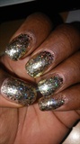 The only thing that glitters is gold (close up)