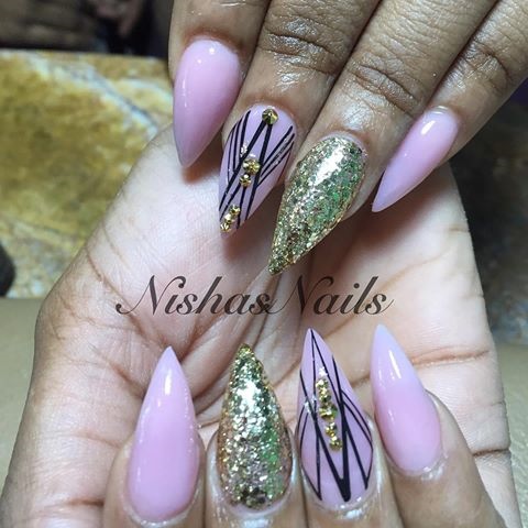 Nisha&#39;s Nails (@nishanails)