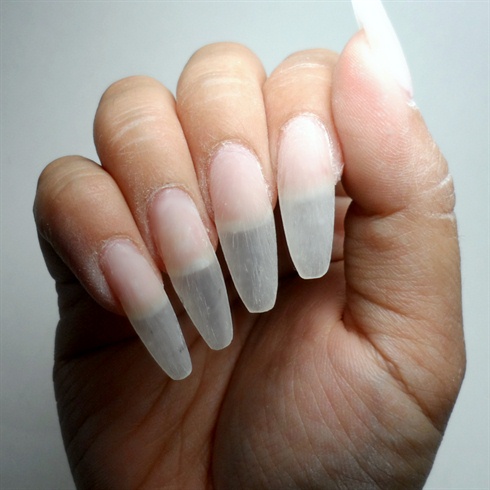 File and shape the gel extensions into Squalettos.